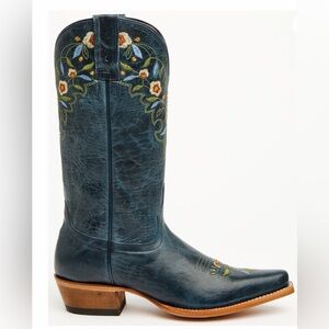 👢 Shyanne Embroidered Western Boots – Navy Floral